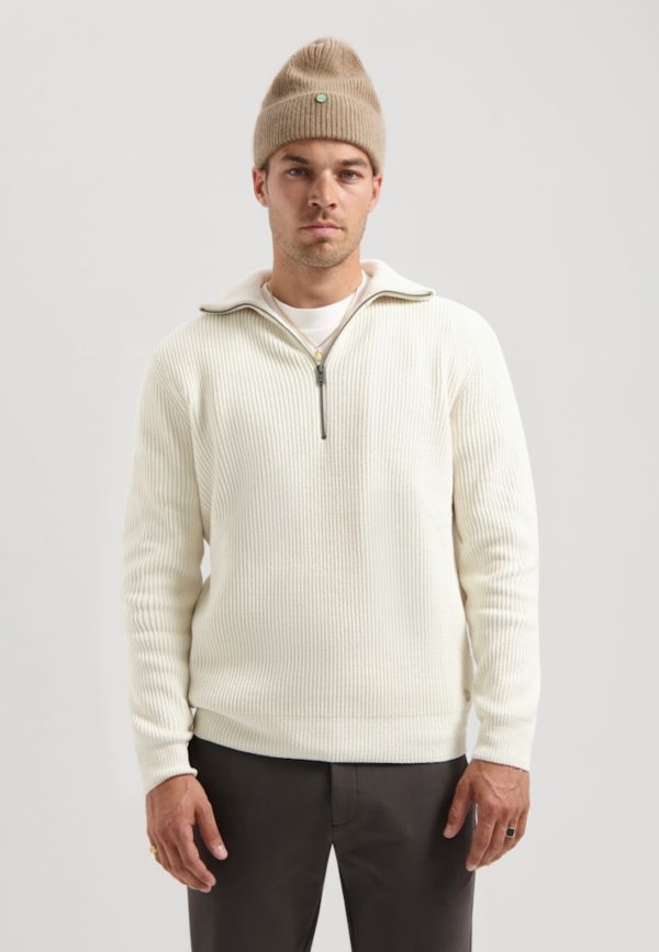DSTREZZED KNITWEAR, JOSIAH SKIPPER